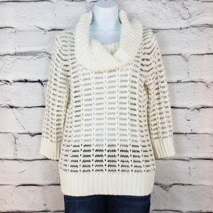 DB Established 1962 Cream and Silver Sweater M